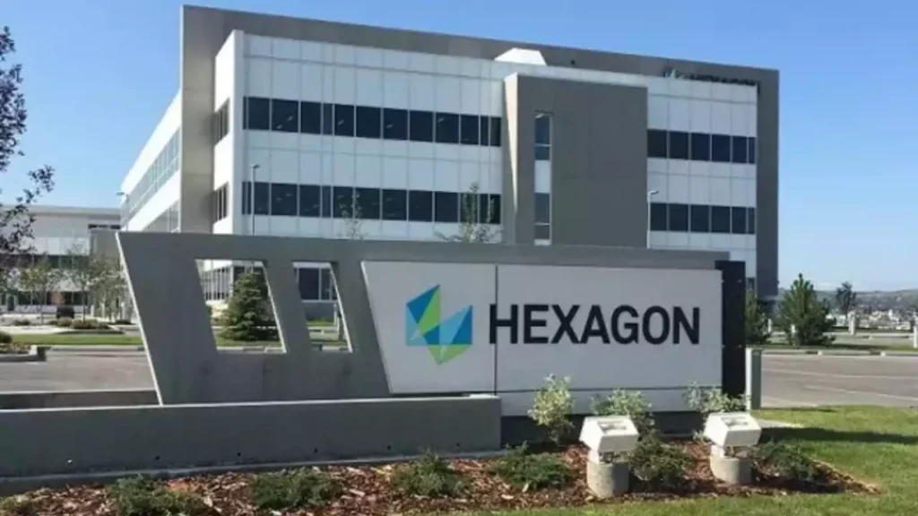 Hexagon Off Campus Drive 2023